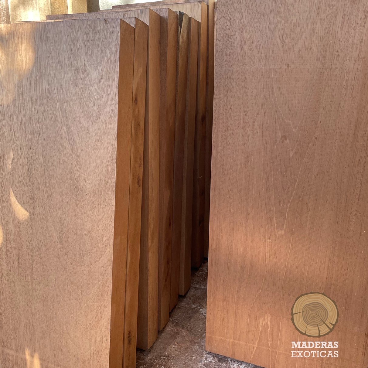 Cuerpos Caoba africana para bajo (2 piezas) 1 Cuerpo Caoba africana para Guitarra eléctrica