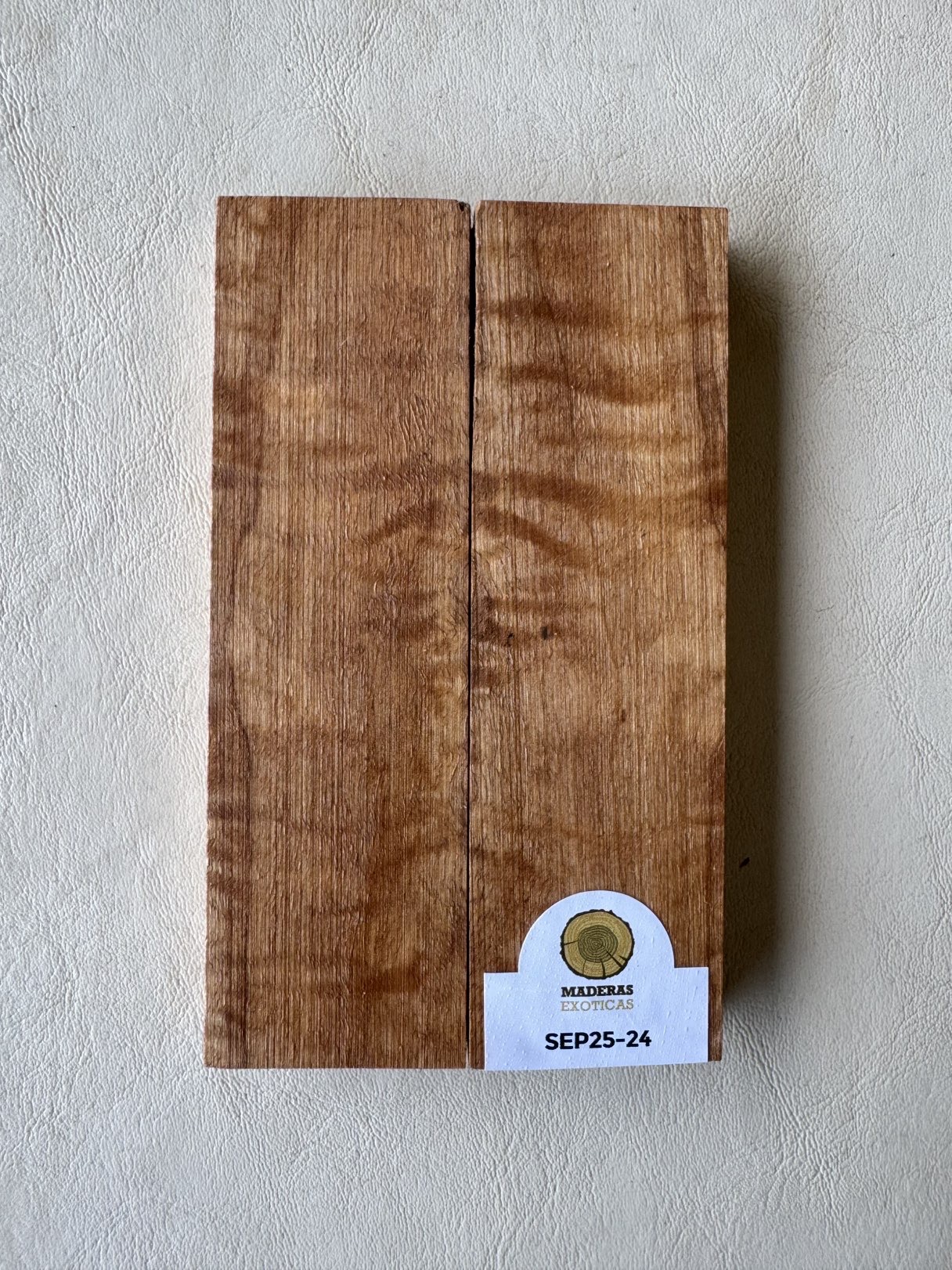 Cachas Nogal italiano flameado (SEP25-24) 1 Cachas Nogal italiano flameado (SEP25-24)