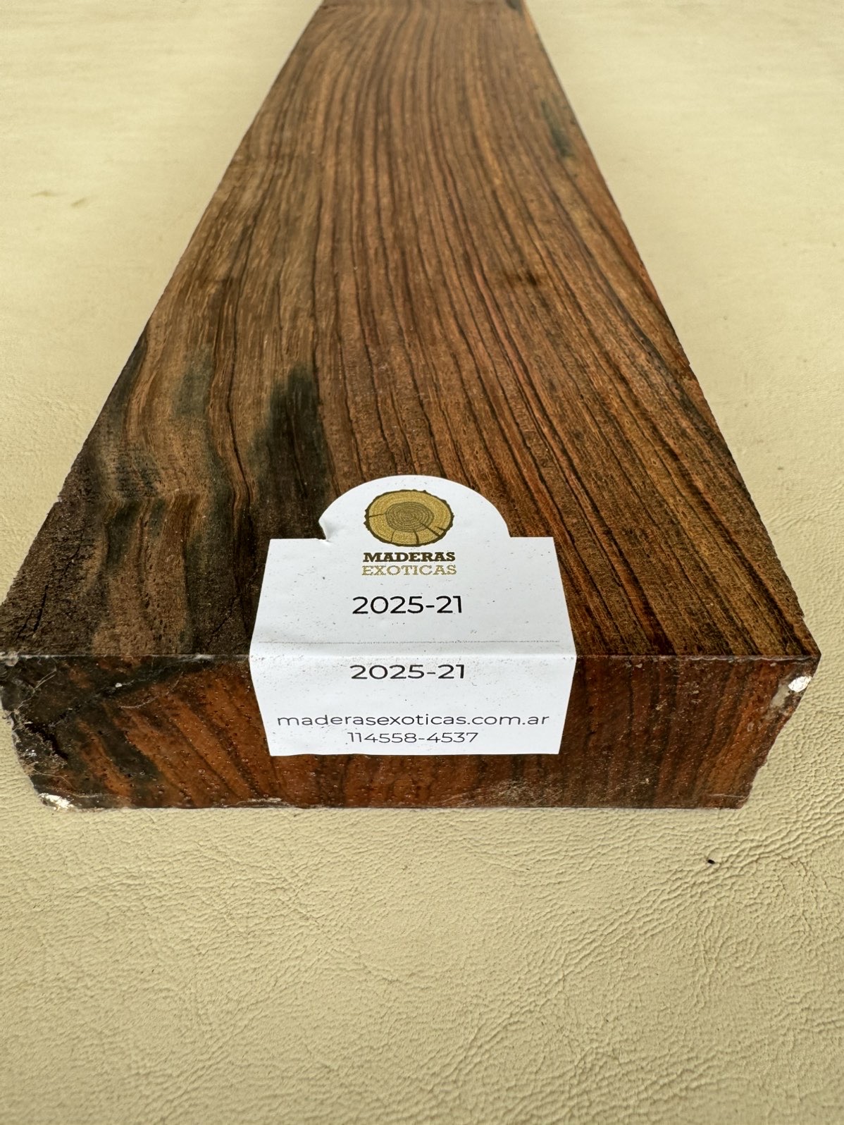 Mango Brazilian Rosewood para guitarra (1 pieza 33 mm.) ( 2025-21) 4 Mango Brazilian Rosewood para guitarra (1 pieza 33 mm.) ( 2025-21) - Imagen 4
