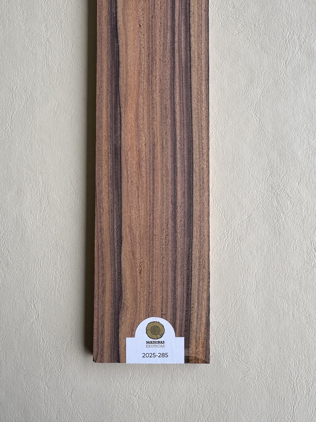 Tastiera Pau Ferro para Guitarra eléctrica (2025-285) 1 Tastiera Pau Ferro para Guitarra eléctrica (2025-285)