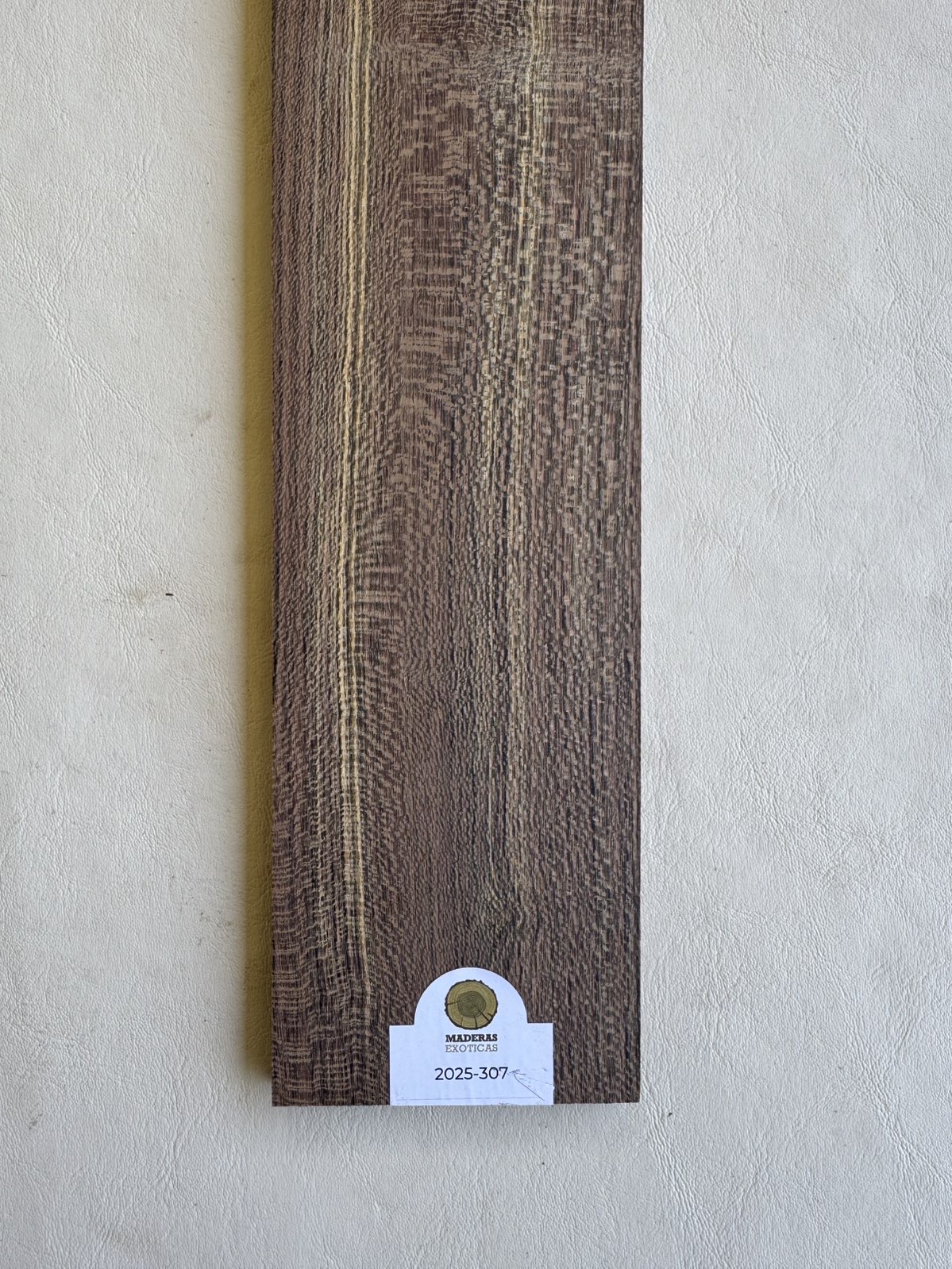 Tastiera Picana Negra para guitarra - ancho extra (2025-307) 1 Tastiera Picana Negra para guitarra - ancho extra (2025-307)