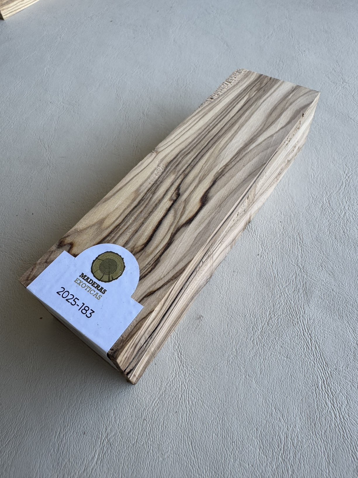 Taco Olivo (2025-183) 1 Taco Olivo (2025-183)