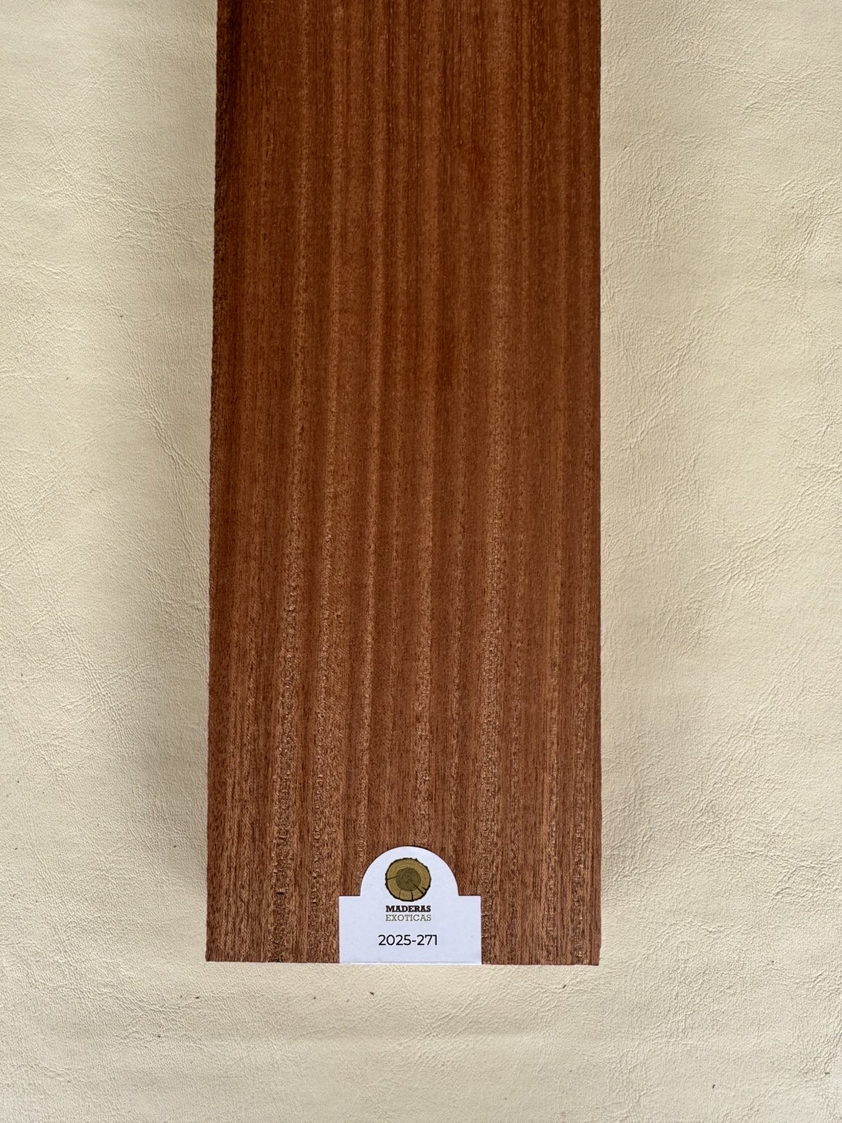 Mango Caoba africana radial guitarra electrica 1" (2025-271) 3 Mango Caoba africana radial guitarra electrica 1" (2025-271) - Imagen 3