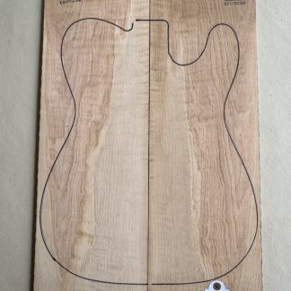 🪵 Drop top Lenga flameada para guitarra / bajo (2026-400)