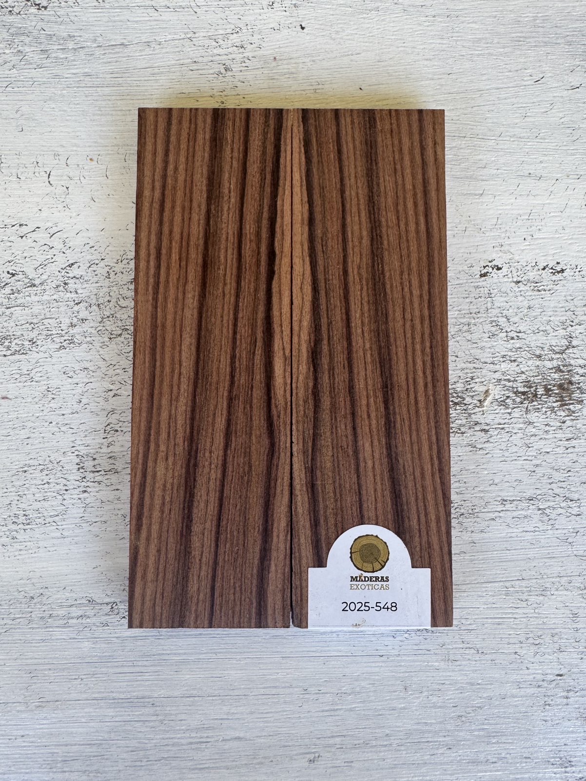 Cachas Pau Ferro (2025-548) 1 Cachas Pau Ferro (2025-548)