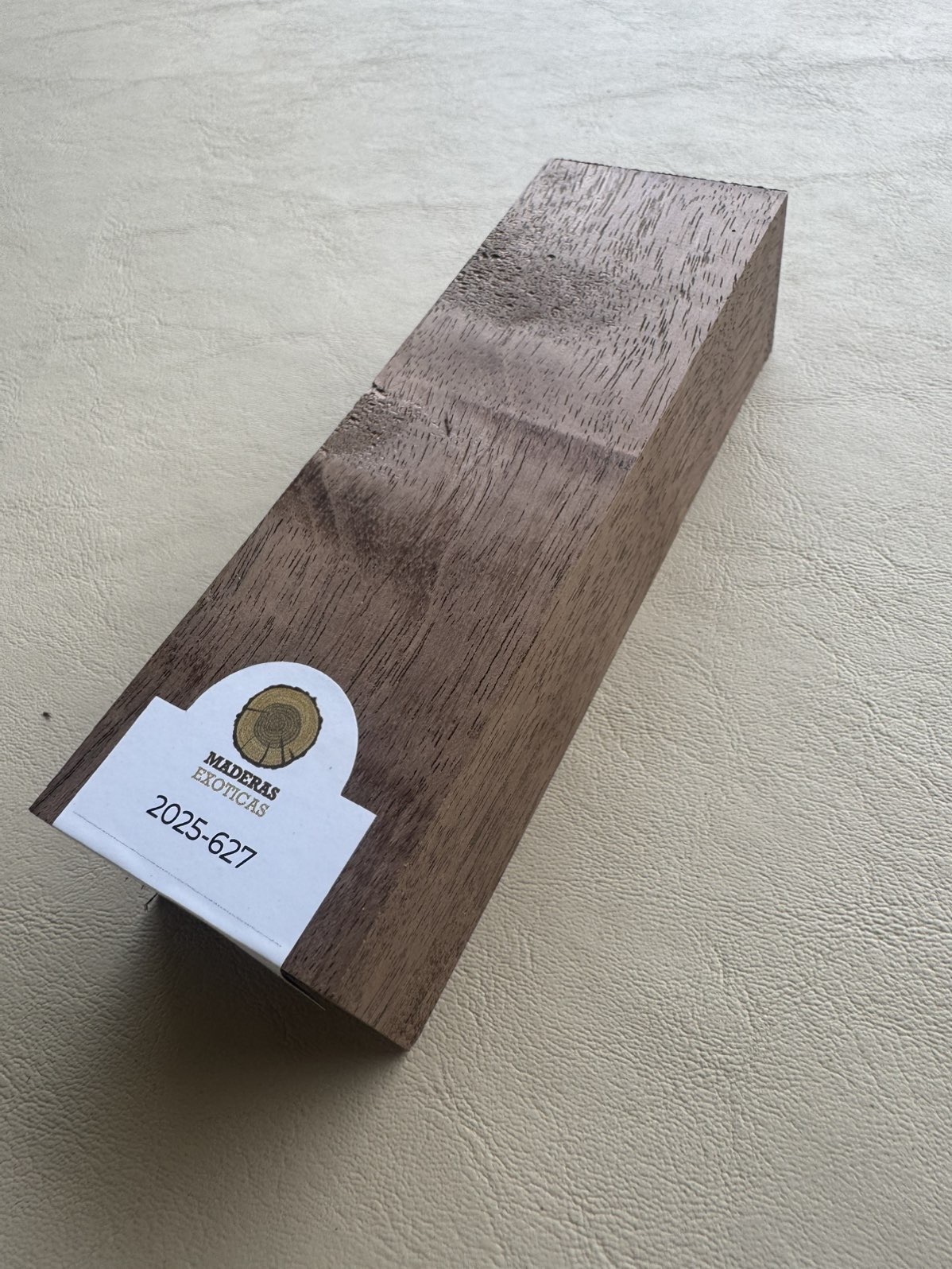 Taco Nogal flameado (2025-627) 1 taco nogal flameado para cuchilleria