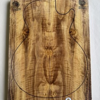 Carved top Laurel flamaeado 19 mm (2025-674)