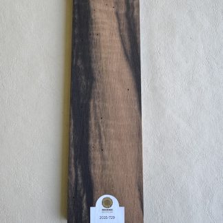 Diapasón Ebano exótico flameado 2º (polilla) ancho especial (2025-729)