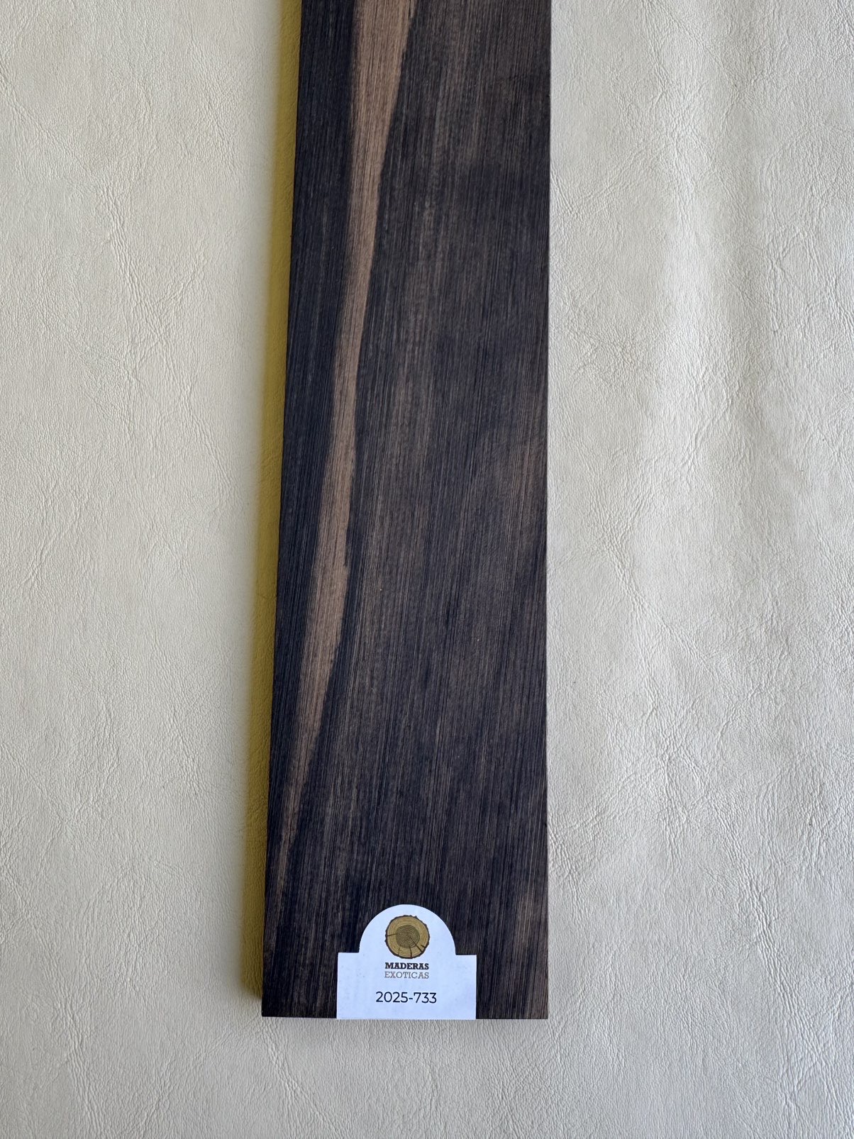 Diapasón Ebano exótico (2025-733) 1 Diapasón Ebano exótico (2025-733)