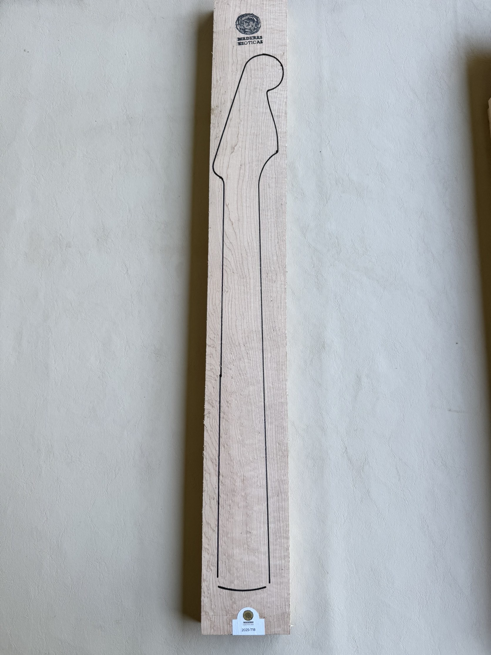 Mango Maple ojo de pájaro para guitarra 25 mm. (2025-718) 1 Mango Maple ojo de pájaro para guitarra 25 mm. (2025-718)