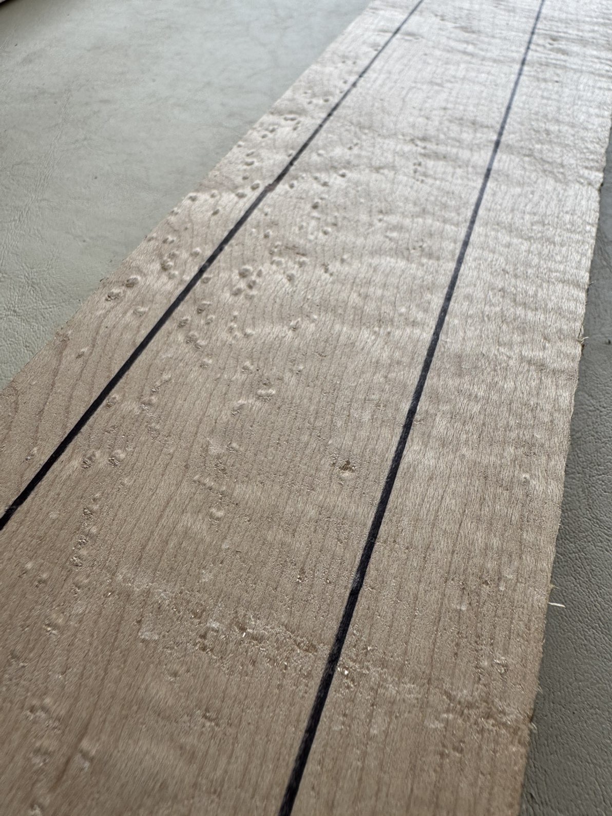 Mango Maple ojo de pájaro para guitarra 25 mm. (2025-718) 4 Mango Maple ojo de pájaro para guitarra 25 mm. (2025-718) - Imagen 4