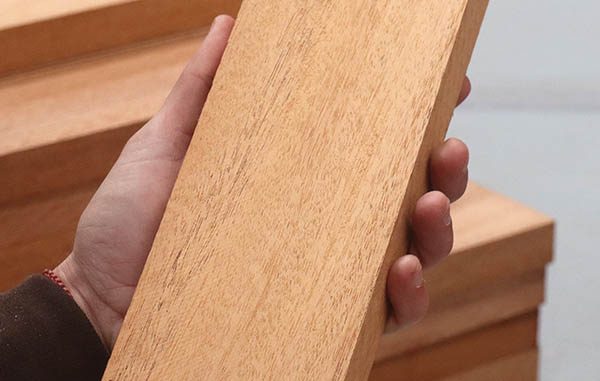 Cómo elegir la madera ideal para el mango de una guitarra