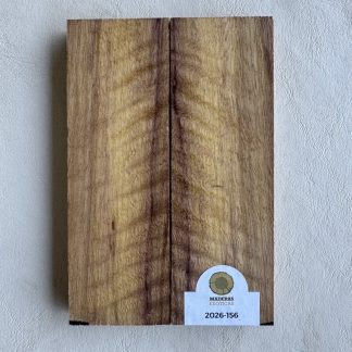 Cachas Laurel flameado (2026-156)