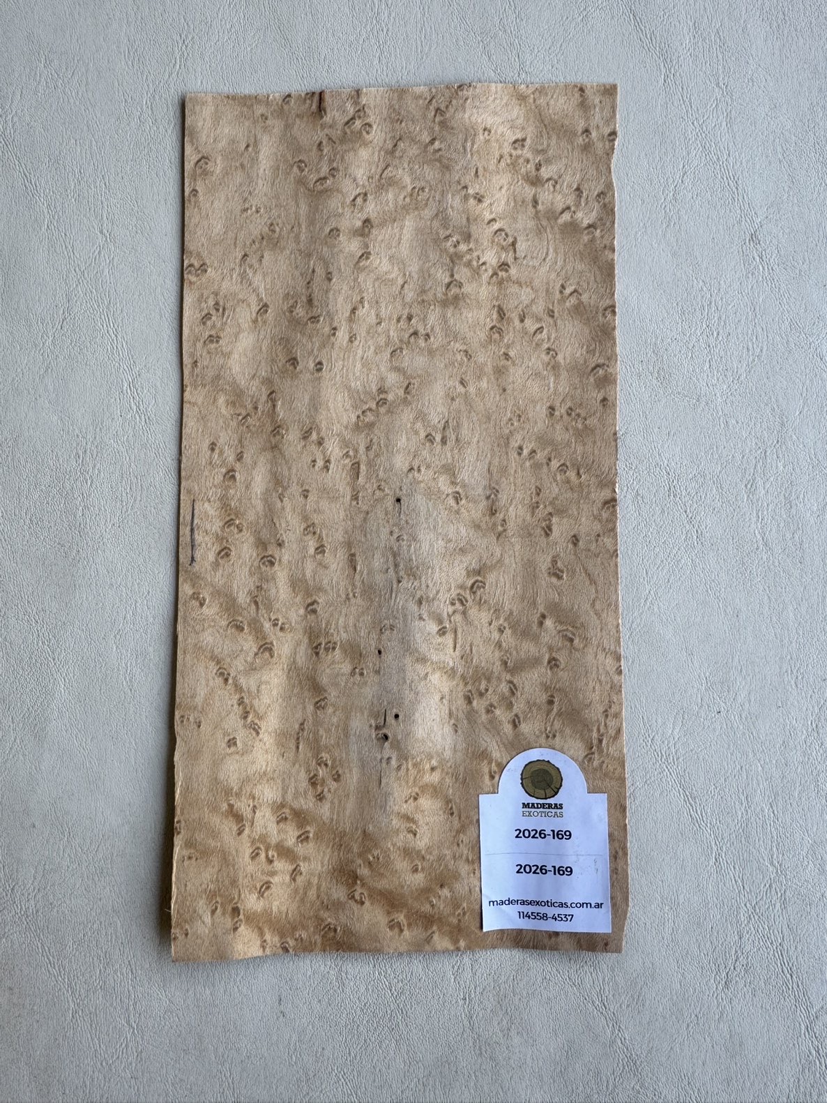 Sobrecabezas Chapa Veneer Maple ojo de pájaro Premium (2026-169) 1 Sobrecabezas Chapa Veneer Maple ojo de pájaro Premium (2026-169)