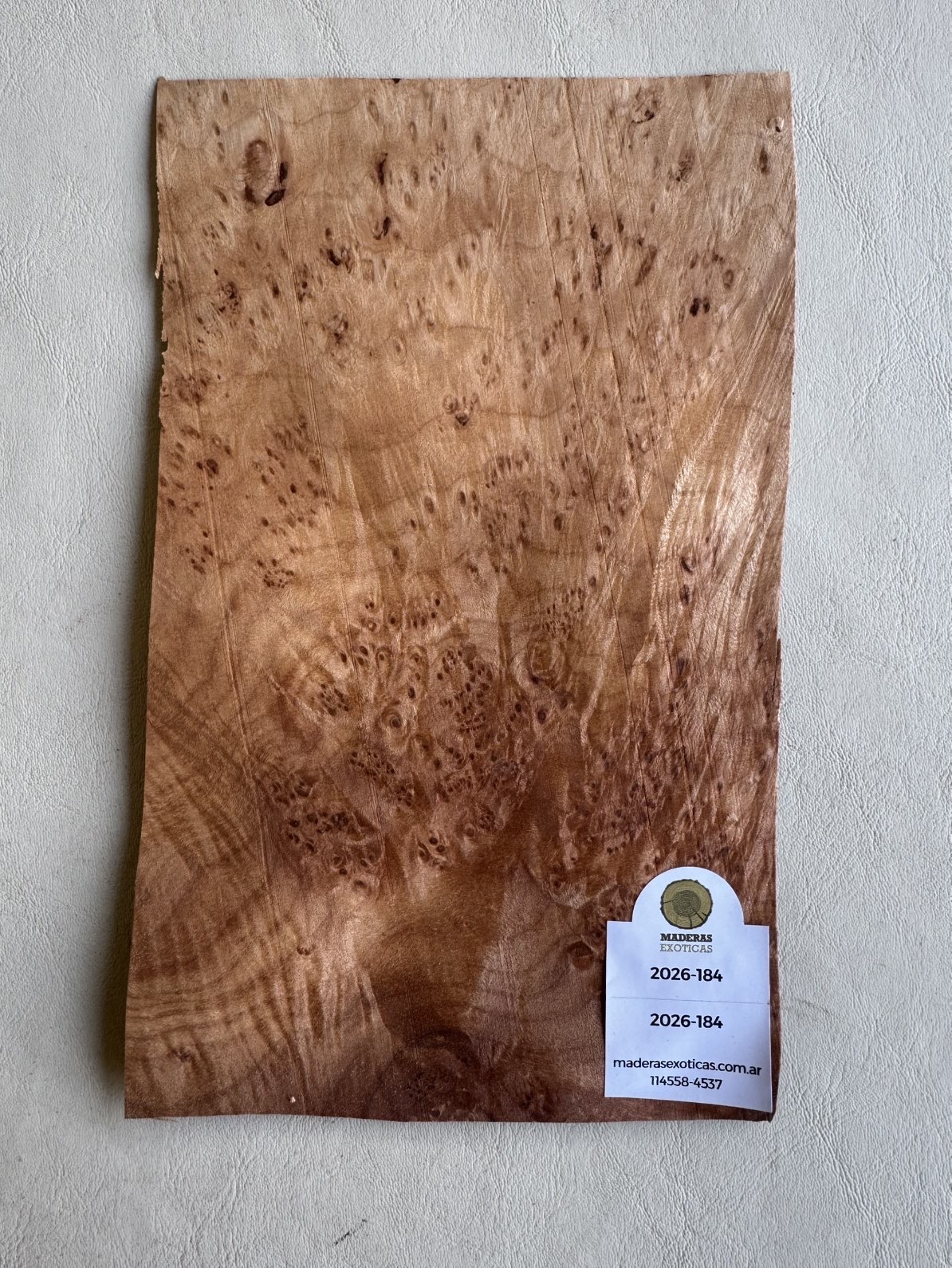 Chapa Burl Veneer Premium para Sobrecabeza (2026-184) 1 Chapa Burl Veneer Premium para Sobrecabeza (2026-184)