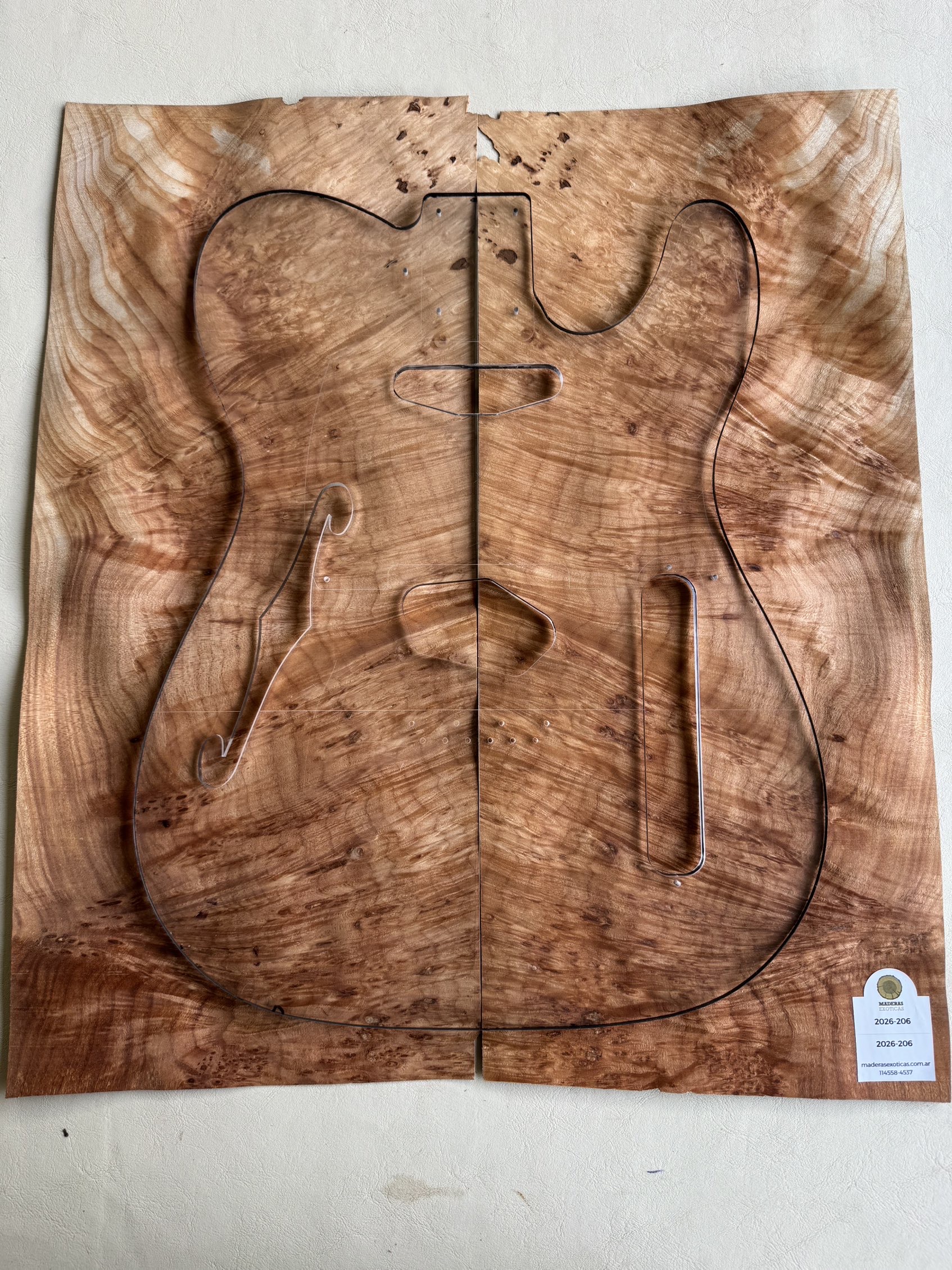 Chapa Madroña burl para cuerpo de guitarra - bajo (2026-206) 1 Chapa Madroña burl para cuerpo de guitarra - bajo (2026-206)