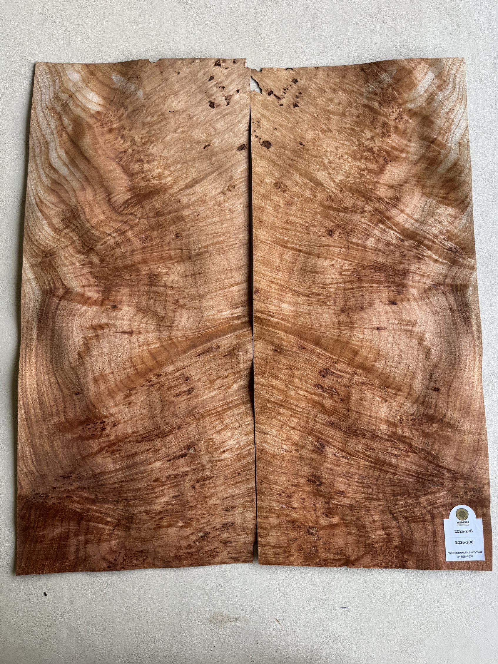 Chapa Madroña burl para cuerpo de guitarra - bajo (2026-206) 3 Chapa Madroña burl para cuerpo de guitarra - bajo (2026-206) - Imagen 3
