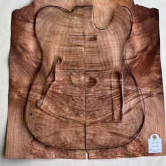 Chapa Madroña burl  para cuerpo de guitarra - bajo (2026-208)