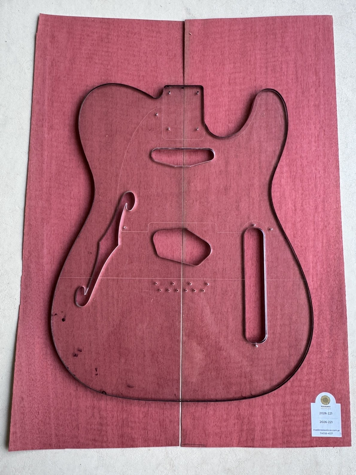 Chapa Purple Heart flamaeada para cuerpo de guitarra – bajo (2026-221) 1 Chapa Purple Heart flamaeada para cuerpo de guitarra – bajo (2026-221)