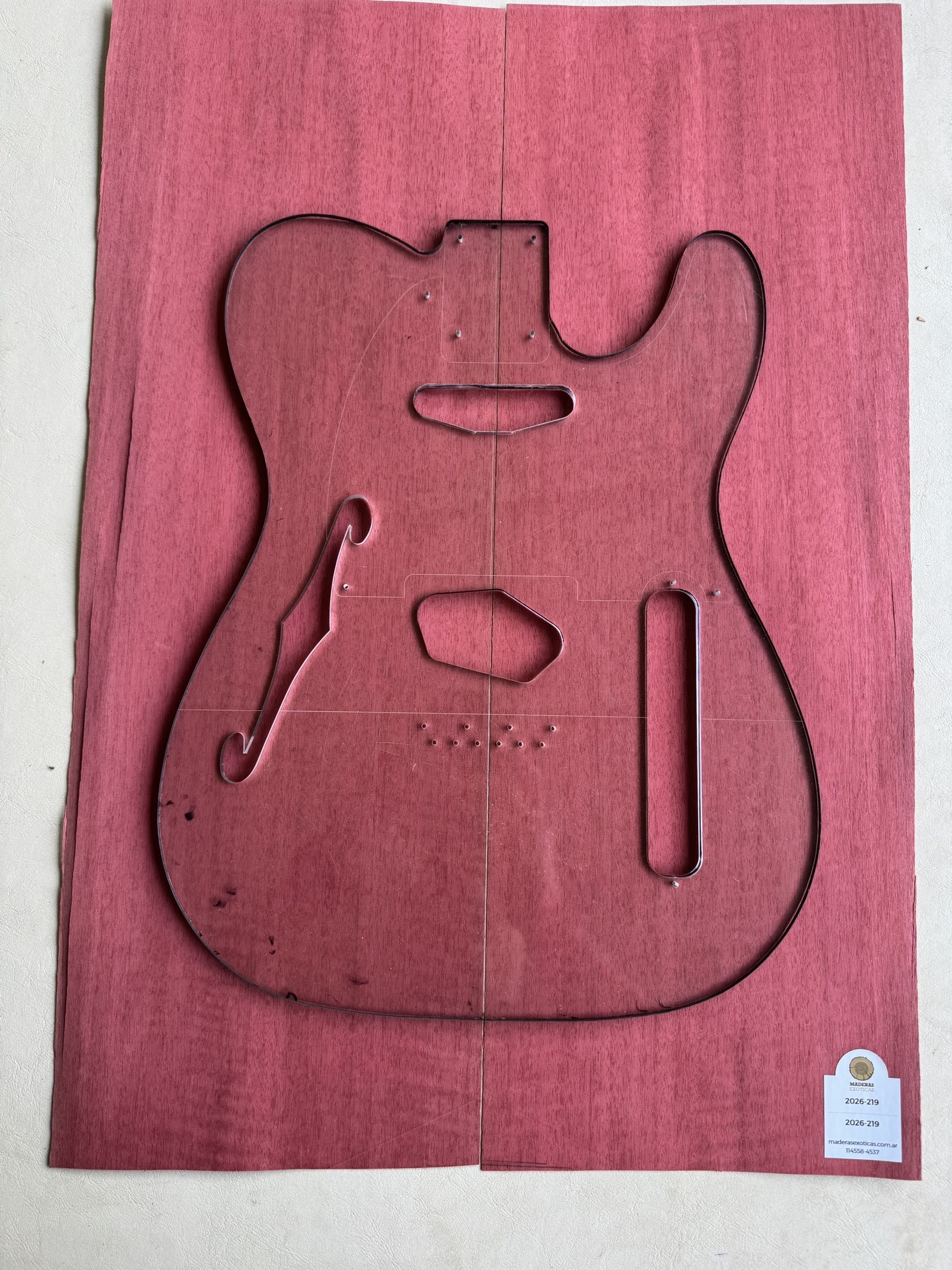Chapa Purple Heart flamaeada para cuerpo de guitarra – bajo (2026-219) 1 Chapa Purple Heart flamaeada para cuerpo de guitarra – bajo (2026-219)