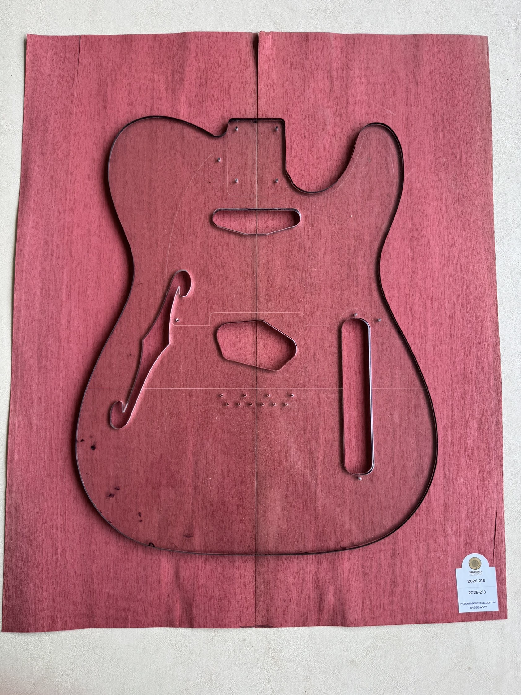 Chapa Purple Heart flamaeada para cuerpo de guitarra – bajo (2026-218) 1 Chapa Purple Heart flamaeada para cuerpo de guitarra – bajo (2026-218)