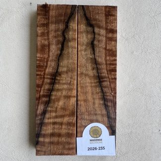 Cachas Nogal italiano flameado (2026-235)