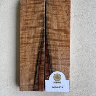 Cachas Nogal italiano flameado (2026-239)