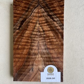 Cachas Nogal italiano flameado (2026-241)