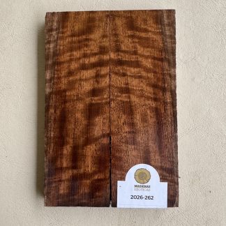 Cachas Nogal italiano flameado (2026-262)
