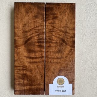 Cachas Nogal italiano flameado (2026-267)