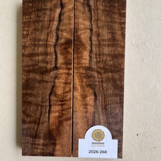 Cachas Nogal italiano flameado (2026-268)