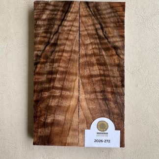 Cachas Nogal italiano flameado (2026-272)