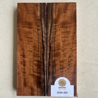 Cachas Nogal italiano flameado (2026-285)