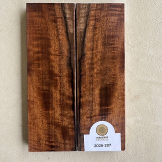 Cachas Nogal italiano flameado (2026-287)