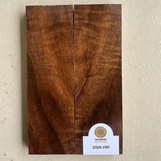 Cachas Nogal italiano flameado (2026-290)