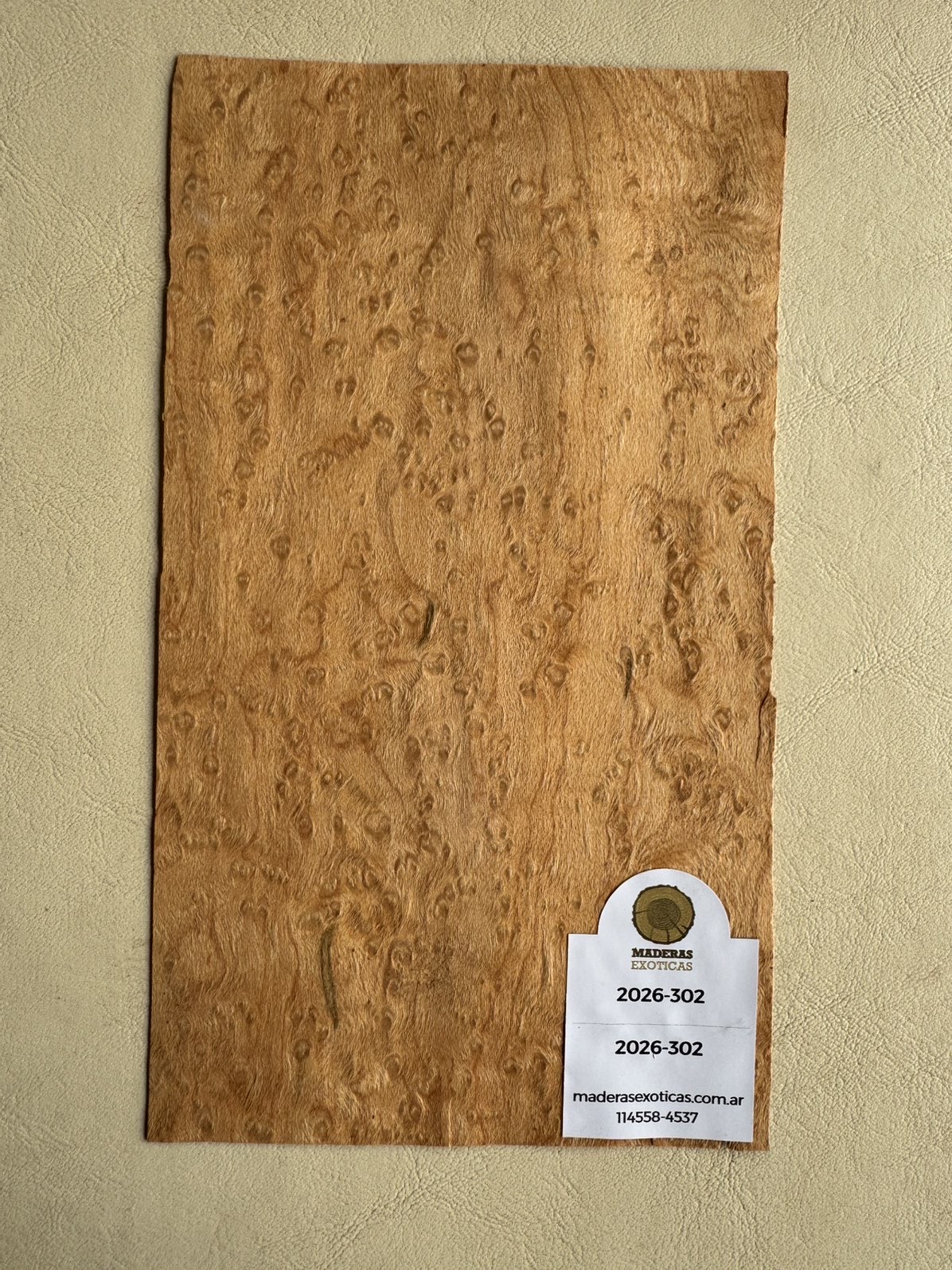 Sobrecabeza Chapa Veneer Maple ojo de pájaro Premium (2026-302) 1 Sobrecabeza Chapa Veneer Maple ojo de pájaro Premium (2026-302)