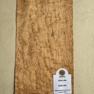 Sobrecabeza Chapa Veneer Maple ojo de pájaro Premium (2026-294)