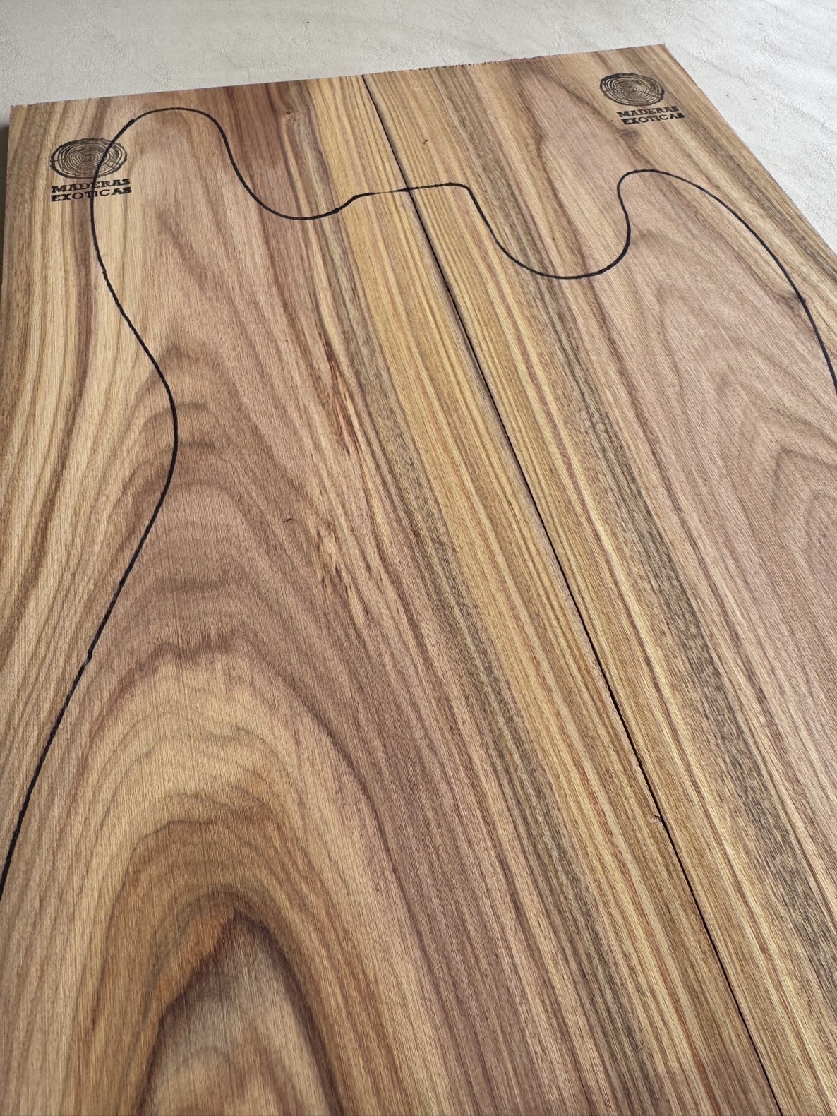 🪵 Drop Top Canary Wood para guitarra / bajo (2026-402) 2 🪵 Drop Top Canary Wood para guitarra / bajo (2026-402) - Imagen 2