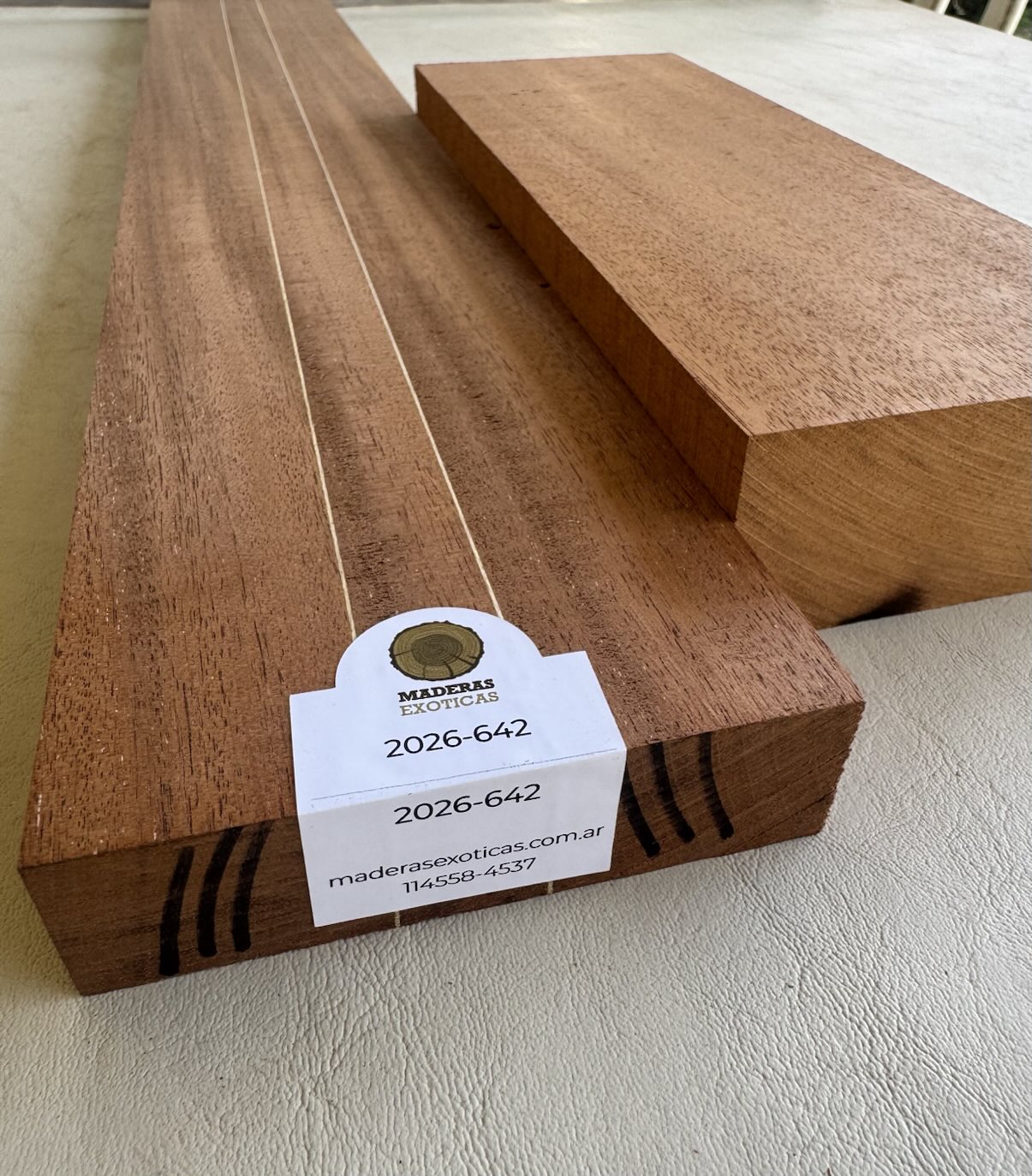 🪵 Mango laminado Mara boliviana radial guitarra eléctrica (2026-642) 1 🪵 Mango laminado Mara boliviana radial guitarra eléctrica (2026-642)