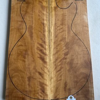 🪵 Carved top Canela flameada para guitarra (2026-666)