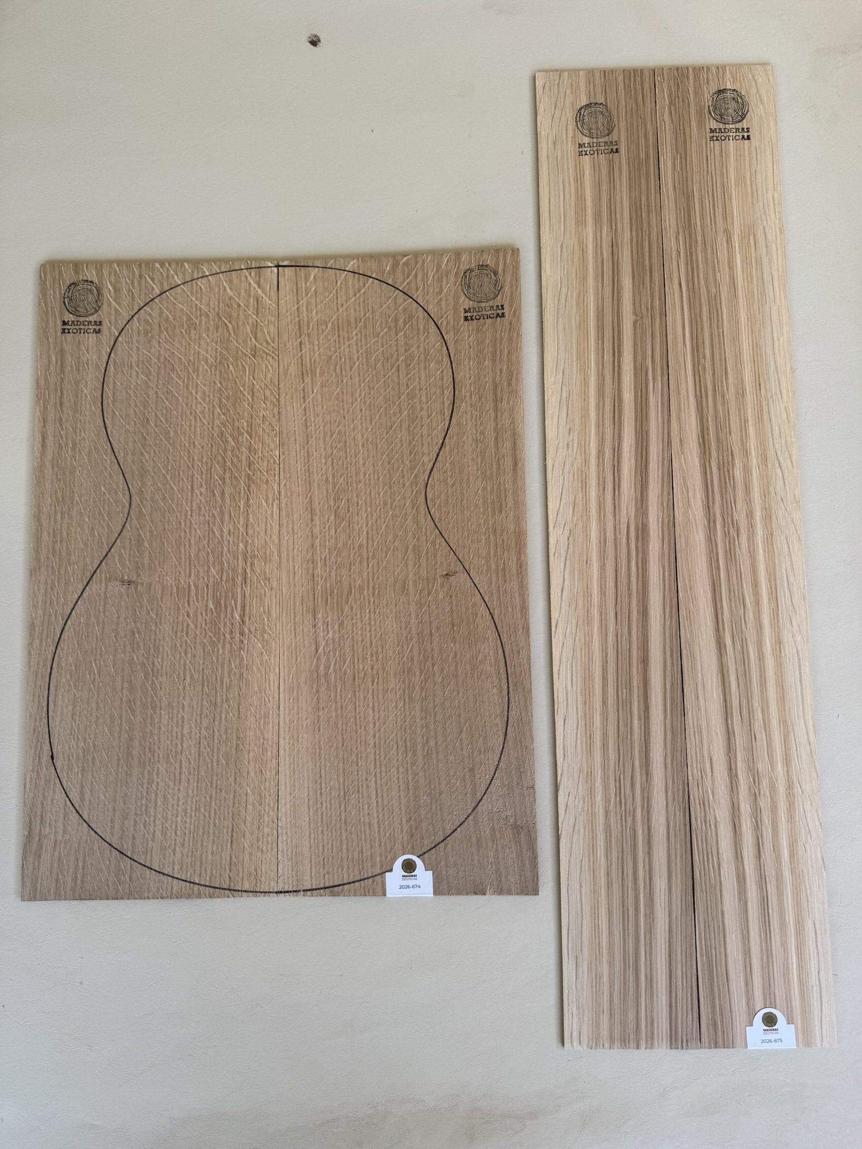 🪵 Set fondo y aros Roble de Eslavonia para guitarra clásica (2026-674/675) 1 🪵 Set fondo y aros Roble de Eslavonia para guitarra clásica (2026-674/675)